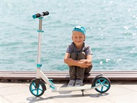 shutterstock_2552413875_kid_bērns.jpg