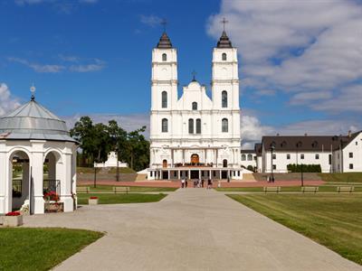 Shutterstock_1882530229_Aglona Basilica_Aglonas bazilika.jpg