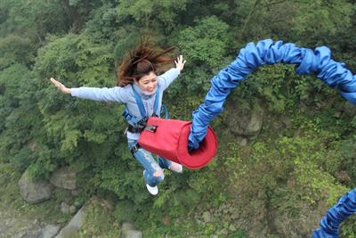 bungee jumping pix.jpg