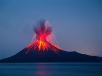 Shutterstock_1272261553_volcano_vulkāns.jpg