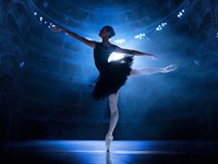 shutterstock_2376041009_ballet dancer_baletdejotāja.jpg