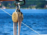 Shutterstock_690949114_pulley_trīsis.jpg