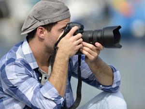 Shutterstock_169711976_photographer_fotogrāfs.jpg