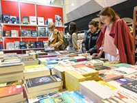 Ajdin Kamber Shutterstock_book shop_grāmatu veikals.jpg