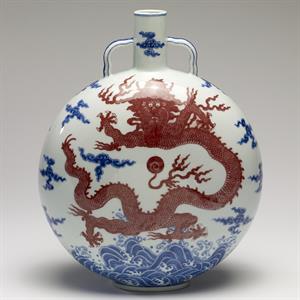 Chinese_-_Flask_-_Walters_491632_(square).jpg