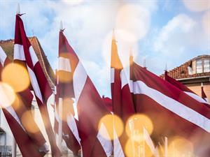 Shutterstock_2077847239_latvian flags_Latvijas karogi.jpg