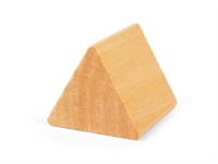 Shutterstock_2142930719_wooden triangle_koka trīsstūris.jpg