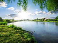 Shutterstock_253193737_river_upe.jpg