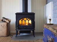 Shutterstock_1514867186_wood stove_krāsniņa.jpg