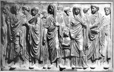 1024px-EB1911_Roman_Art_-_Augustus_and_the_Royal_Family.jpg