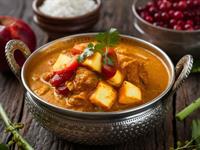 Shutterstock_2467413161_curry.jpg