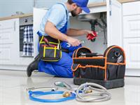Shutterstock_1663125565_plumber_santehniķis.jpg