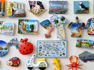 Shutterstock_580762108_magnets on fridge_magnēti uz ledusskapja.jpg