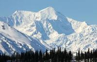 800px-Mount_McKinley_.jpg