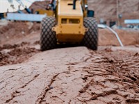 Shutterstock_1817432804_clay_māls.jpg