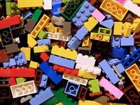 1024px-Lego_bricks.jpg