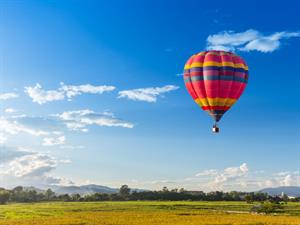 Shutterstock_514960717_hot air balloon_gaisa balons.jpg