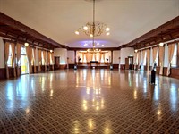 Mr. Blankman Shutterstock_ballroom_deju zāle.jpg