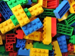 Shutterstock_117913936_lego (1).jpg