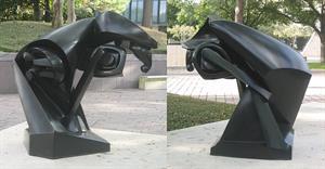 800px-Two_views_of_'The_Large_Horse',_a_bronze_sculpture_by_Raymond_Duchamp-Villon,_1914,_Museum_of_Fine_Arts,_Houston.jpeg