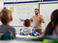 shutterstock_2483441623_teacher_skolotājs.jpg