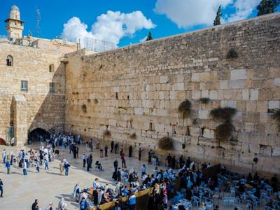 John Theodor Shutterstock_Wailing Wall_Raudu mūris Jeruzaleme.jpg