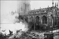 q49396_hull_zeppelin_raid_450x300.jpg
