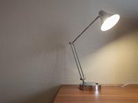 Shutterstock_1301663800_table lamp_galda lampa.jpg