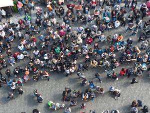 kirill_makarov Shutterstock_crowd_pūlis.jpg