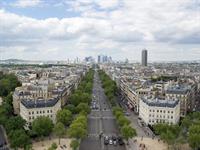 Shutterstock_344955032_Paris_Parīze.jpg