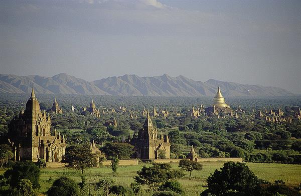 Bagan,_Burma.jpg