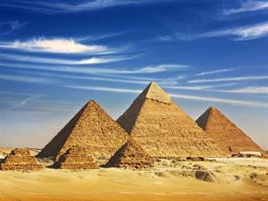 Shutterstock_96622405_pyramids_piramīdas.jpg