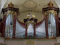 Robert Sarnowski Shutterstock_organ pipes_ērģeles.jpg