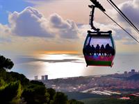 shutterstock_2414014895_cable car_trošu ceļš.jpg