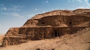 shutterstock_2656017311_Ancient ruins of Uruk_Urukas drupas.jpg