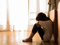 Shutterstock_312380828_sad girl_bēdīga meitene.jpg