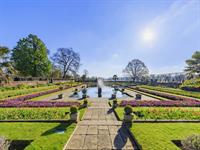 Shutterstock_419352379_hyde park_parks.jpg