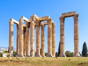 shutterstock_1156199026_Temple of Olympian Zeus_Olimpieša Zeva templis.jpg