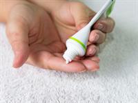 Shutterstock_762580597_ointment_smēre.jpg