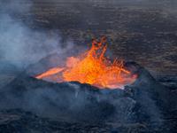 Shutterstock_2520584509_volcano_vulkāns.jpg