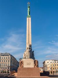 Emils Lukso Shutterstock_monument of freedom_brīvības piemineklis.jpg
