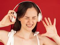 Shutterstock_2030714960_too loud_pārāk skaļi.jpg