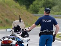 StockPhotosLV Shutterstock_policeman_policists.jpg