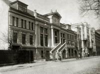 LNVM_vesture_1869–1914-300x223.jpg