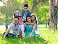 Shutterstock_96524839_family_ģimene.jpg