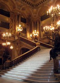 437px-Opera_Garnier_Stairway_2008.jpeg