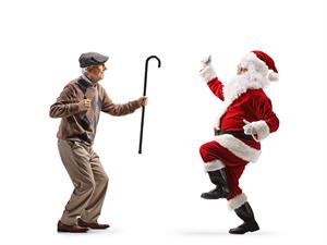 shutterstock_2226145765_Santa Clauss nad elder man_Salavecis un vecs vīrietis.jpg
