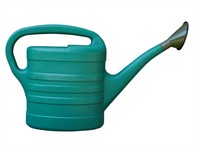 Shutterstock_1924141019_watering can_lejkanna.jpg