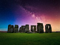 shutterstock_2431293741_Stonehenge_Stonhendža.jpg