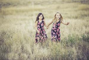 Summer-Sisters-Children-Playing-Girls-Siblings-Fun-931131.jpg